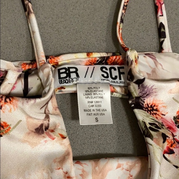 Bikini - Picture 6 of 6